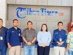 kpu-maros-kunjungi-tribun-timur.jpg