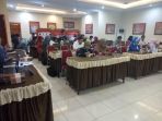 kpu-palopo-menggelar-rapat-pleno-terbuka-rekapitulasi-dan-penetapan-dpthp_20180913_105607.jpg
