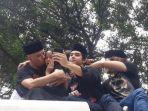 lihat-safeea-ahmad-nangis-saat-sambut-ahmad-dhani-bebas-dari-penjara.jpg