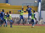 link-live-streaming-persebaya-vs-persib-liga-1-indosiar.jpg