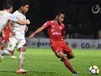 live-streaming-persija-vs-persebaya_20181104_161757.jpg