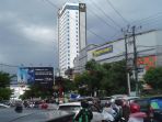 macet-di-depan-pusat-perbelanjaan-di-mall-panakukkang_20180610_151207.jpg