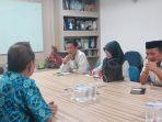 manajemen-sekolah-islam-athirah-di-ruang-rapat-redaksi-tribun-timur.jpg