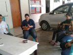 manajemen-tribun-timur-melakukan-kunjungannya-ke-kantor-kpu-toraja-utara_20180830_112640.jpg