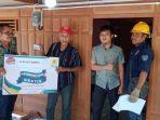 manajer-pt-pln-ulp-barru-masykur-bersama-kakek-arsyad.jpg