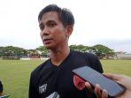 mantan-pemain-borneo-fc-abdul-rachman-resmi-bergabung-ke-psm-makassar5dss.jpg