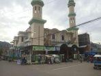 masjid-agung-rantepao-di-jalan-kostan-kecamatan.jpg