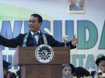 mentan-hadiri-wisuda-unm.jpg