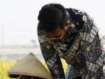 mentan-syl-panen-raya-di-karawang-2.jpg