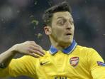 mesut-oezil.jpg