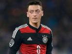 mesut-ozil-3.jpg
