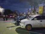 minibus-plat-hitam-atau-pribadi-mengangkut-penumpang-diamankan-Satlantas-Polres-Luwu-Timur.jpg