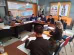 nasdem-wajo-saat-mendaftarkan-bacalegnya-di-kantor-kpu-wajo_20180719_093101.jpg