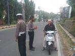 operasi-disiplin-berlalu-lintas-dilaksanakan-di-depan-kantor-polres-majene.jpg