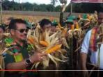 panen-raya-jagung-di-bone_20160404_232013.jpg