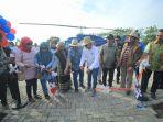 pantai-indah-bosowa-di-jalan-metro-tanjung-bunga-makassar.jpg