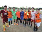 para-pemain-persipangkep-di-stadion-andi-mappe-pangkep.jpg