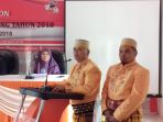 pasangan-muslimin-bando-asman-saat-mendaftar-di-kpu-enrekang_20180110_152520.jpg
