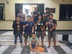 pelaku-pembunuhan-di-baras-pasangkayu-usai-dijemput-polisi.jpg