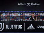 pelatih-juventus-maurizio-sarri-saat-menjalani-jumpa-pers-2472020.jpg