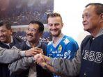 pemain-asal-slovenia-rene-mihelic-resmi-diperkenalkan-sebagai-penggawa-baru-persib.jpg