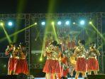 pementasan-seni-tari-pada-malam-pembukaan-manakarra-fair-2019-di-anjungan-pantai-manakarra.jpg