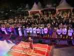 pemerintah-kota-makassar-menggelar-salat-gerhana-bulan_20180728_083722.jpg