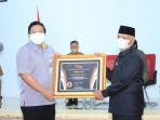 pemkab-enrekang-menerima-penghargaan-kinerja-terbaik-atas-pengelolaan-dana-desa-tahun-2020.jpg