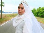 pemotretan-yana-mohammad-pakai-gaun-pengantin-viral.jpg