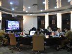 pemprov-sulbar-menggelar-rapat-vicon-dengan-kemendagri-bahas-kebijakan-refocusing.jpg