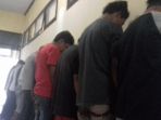 pemuda-digelandang-ke-mapolres-bantaeng_20171211_160927.jpg
