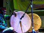 penabuh-gendang-sere-asal-ulusaddang-pinrang.jpg