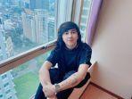 penampilan-dera-siagian-yang-makin-tomboy-1.jpg