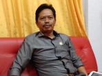 penanggung-jawab-pendaftaran-komisioner-kpu-barru-agus-salim_20180425_154418.jpg