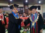 pengukuhan-prof-makmur-saini-sebagai-guru-besar-pnup.jpg
