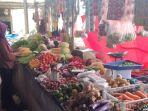 penjual-cabe-dan-beras-di-pasar-Antang.jpg