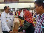 penyerahan-bantuan-usaha-kepada-kelompok-usaha-bersama-kub-di-parepare.jpg