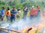 personel-bpbd-enrekang-saat-simulasi-kebakaran-hutan-2.jpg