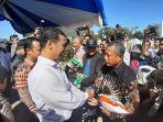pertanian-andi-amran-sulaiman-memberi-bantuan-bibit.jpg