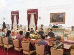 pertemuan-pengurus-pssi-dengan-presiden-jokowi-di-istara-negara.jpg