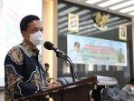 pj-walikota-makassar-prof-rudy-djamaluddin-saat-memberikan-sambutan-di-ruang-sipakatau1.jpg