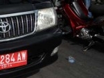 plat-merah-randis.jpg