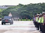 plt-gubernur-sulsel-andi-sudirman-sulaiman-pimpin-apel-gelar-pasukan-operasi-lilin.jpg