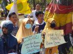 pmii-jeneponto-unjuk-rasa-di-mapolres-jl-sultan-hasanuddin.jpg