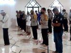 polres-majene-gelar-salat-gaib-di-masjid-nurul-ikhlas-majene-kamis-1822021.jpg
