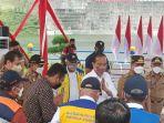 presiden-ri-jokowi-tiba-di-bendungan-karalloe-selasa-23112021.jpg