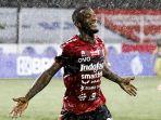 privat-mbarga-bali-united.jpg