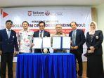 prof-saleh-pallu-kiri-ke-tiga-dan-rektor-tel-u-prof-adiwijaya-kanan-kedua.jpg