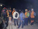 proses-pencarian-pendaki-hilang-di-gunung-abbo-minggu-762021.jpg