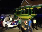 puluhan-remaja-rebutan-cewek-bo.jpg